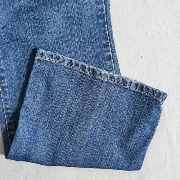Vintage Levi's 515 jeans women's sz 12 denim blue colour boot cut cowgirl denim - Picture 9 of 15